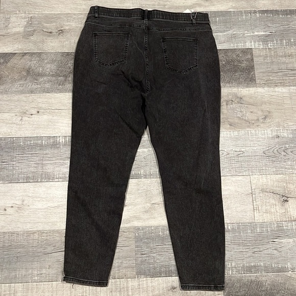 ‼️Bloomchic 20 Black Straight Leg Jeans - Picture 4 of 7